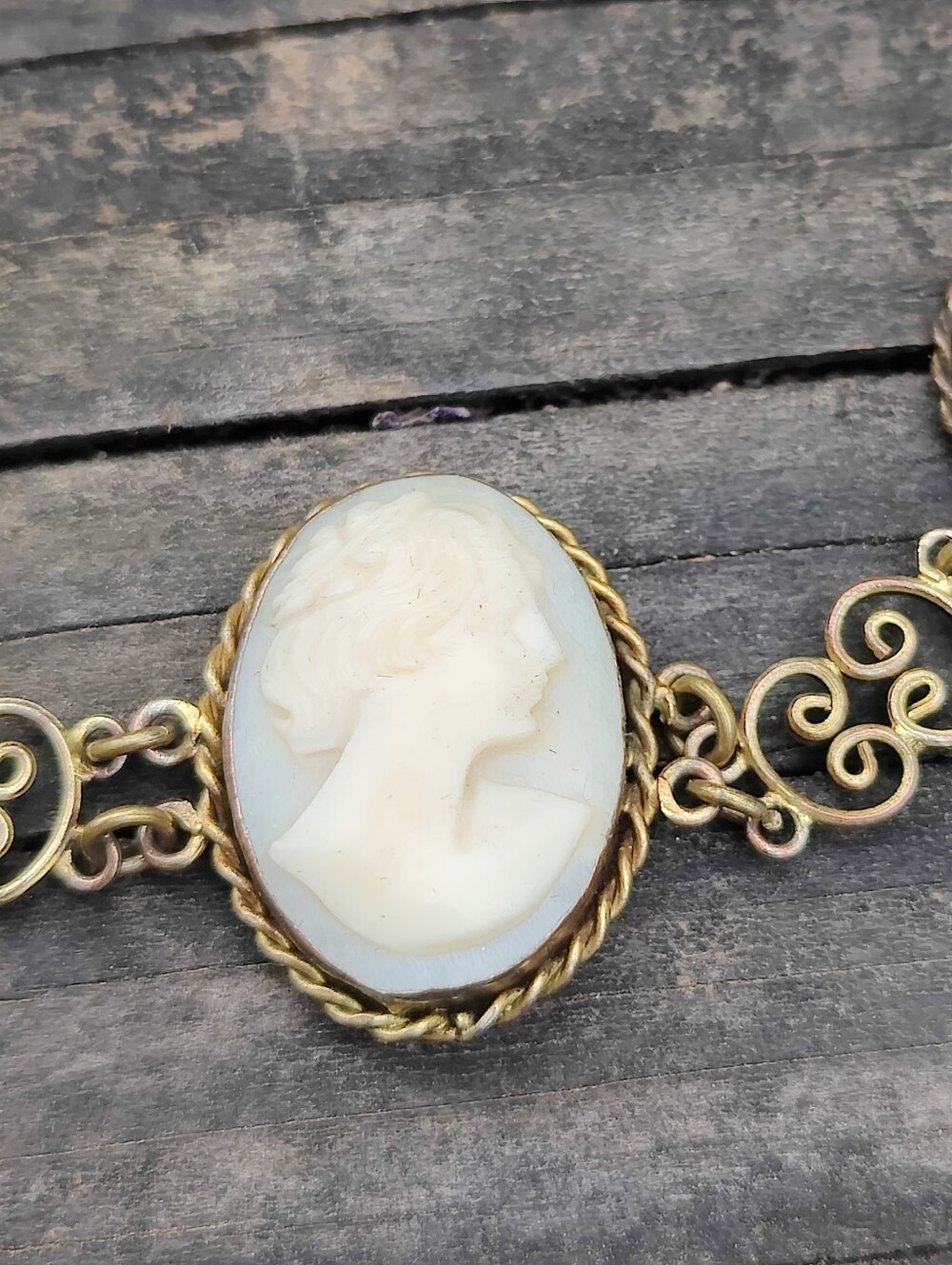 Antique 12K GF Cameo Bracelet - Picture 6 of 12